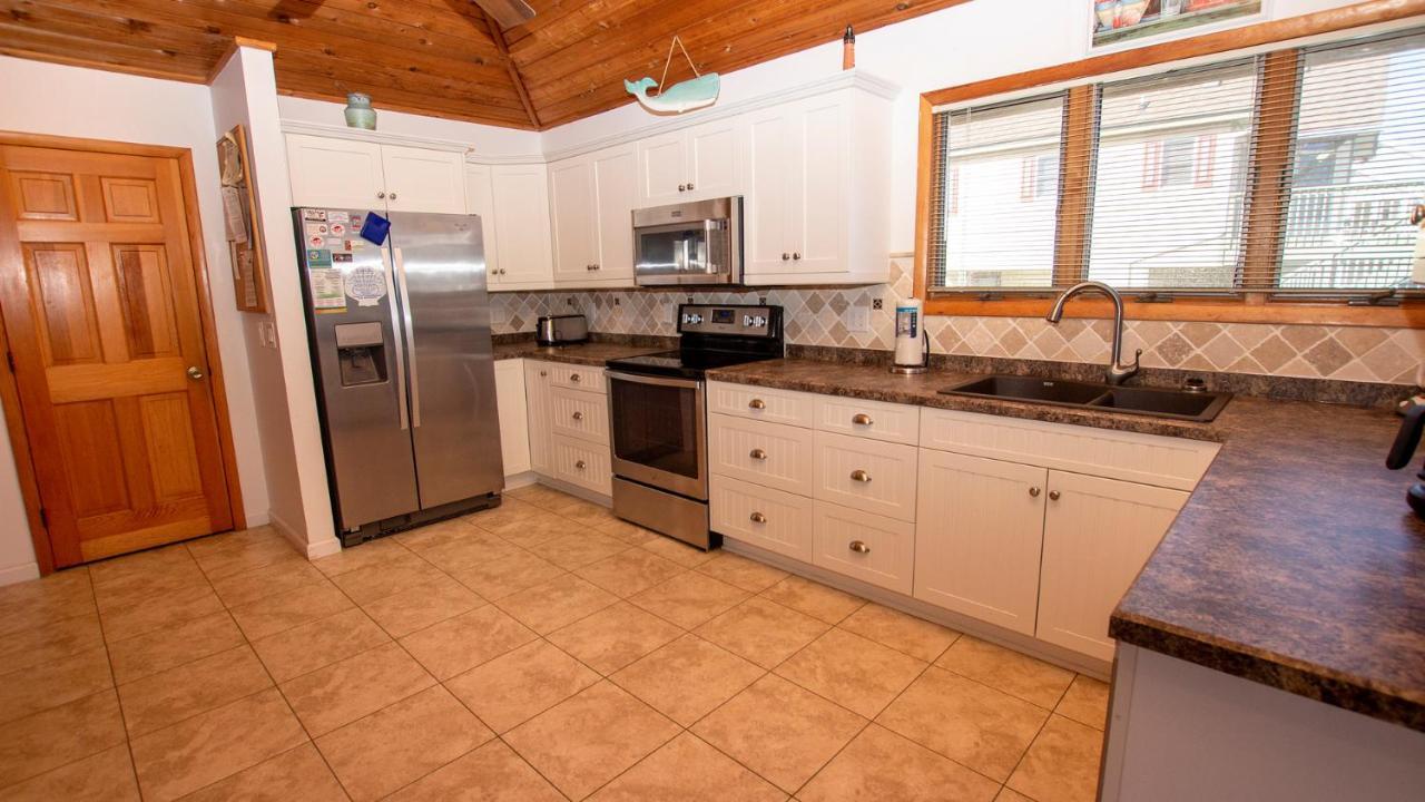 Wl933, Tale Of The Whale- Oceanfront, Private Beach Access, Gas Fireplace, Ocean Views Corolla Exteriér fotografie